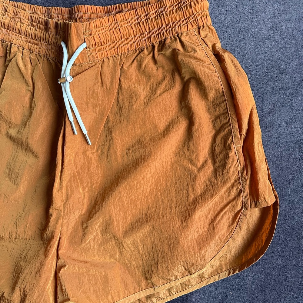 Varley orange drawstring shorts - Picture 2 of 7